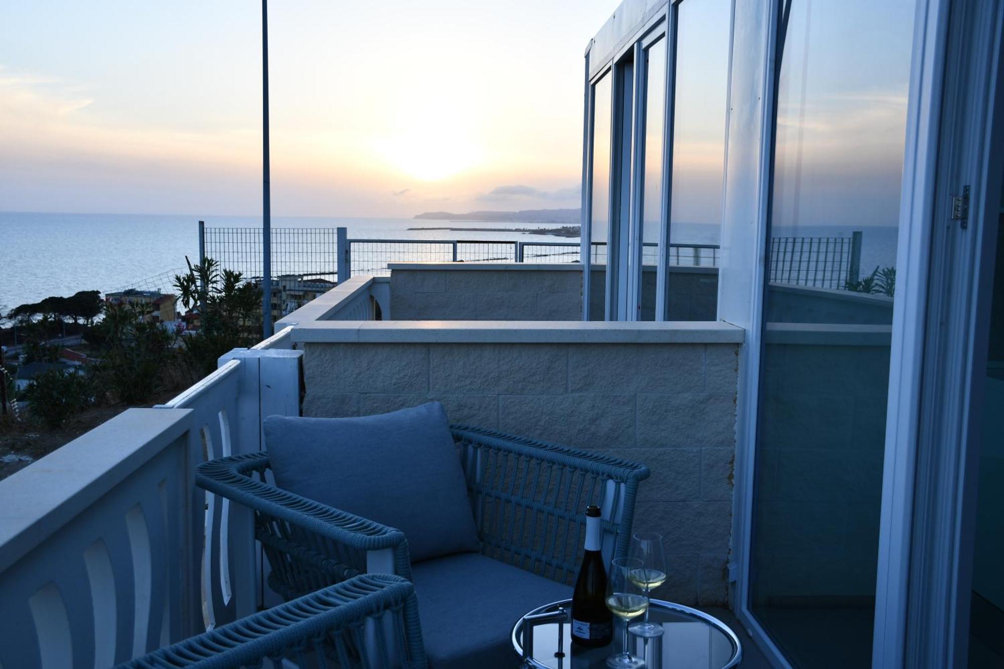 Hotel Terrazze Naos Agrigento Zewnętrze zdjęcie